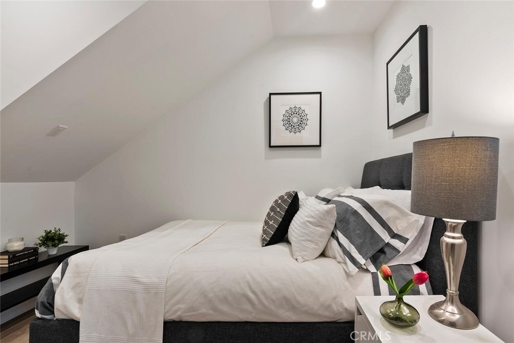 13538 Vanowen Street - Photo 8