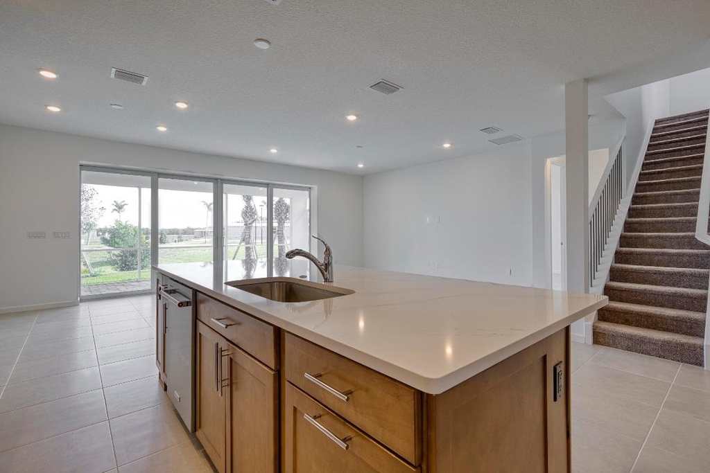 8348 Beagle Terrace - Photo 8