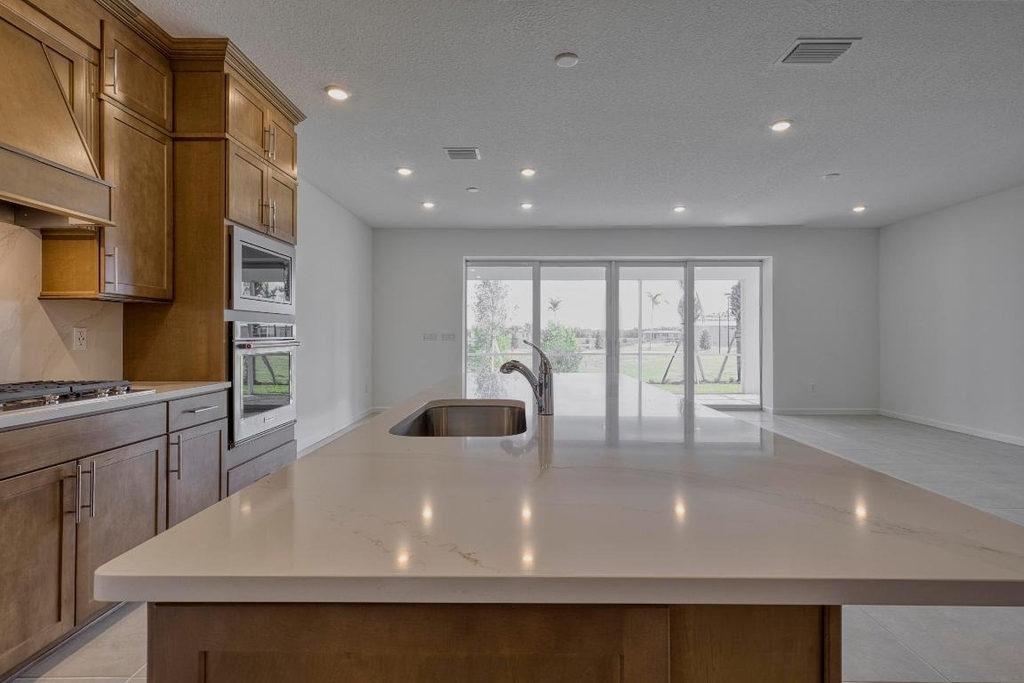 8348 Beagle Terrace - Photo 11