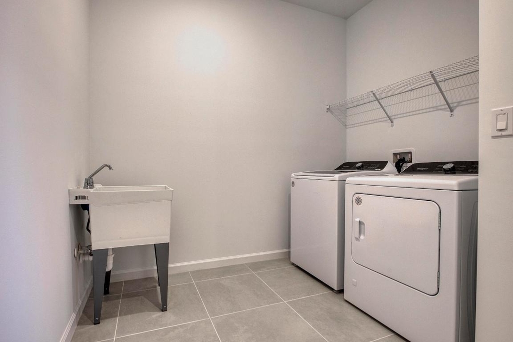 8348 Beagle Terrace - Photo 28