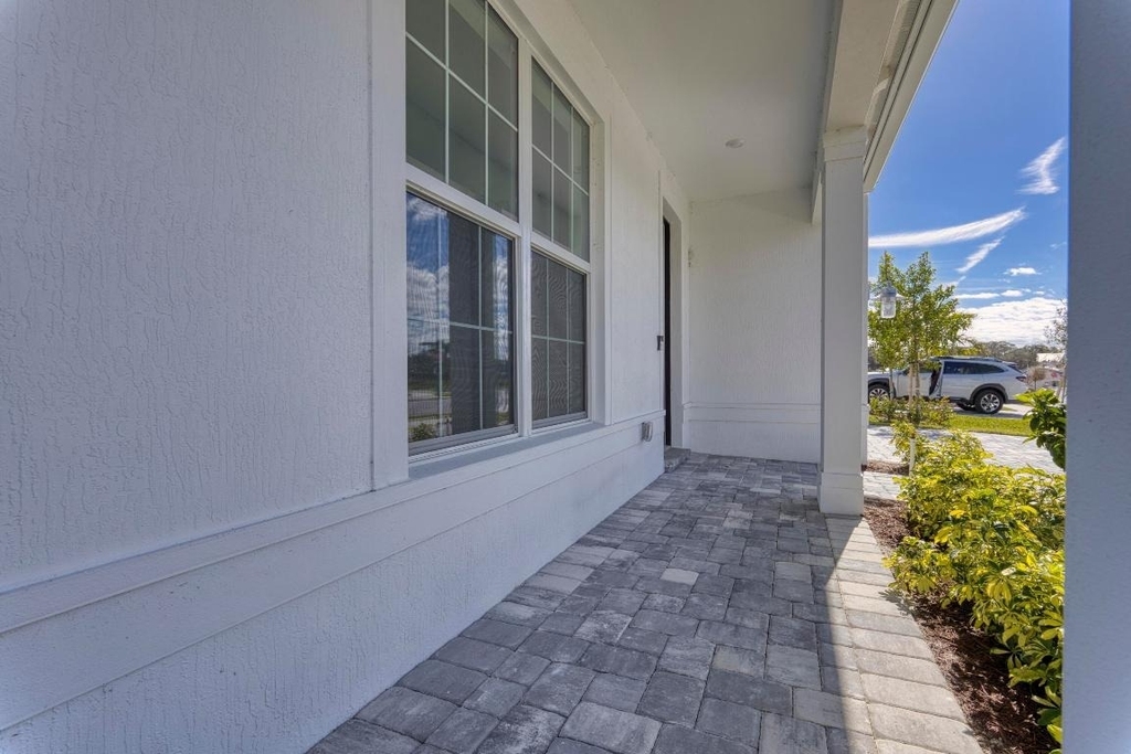 8348 Beagle Terrace - Photo 2