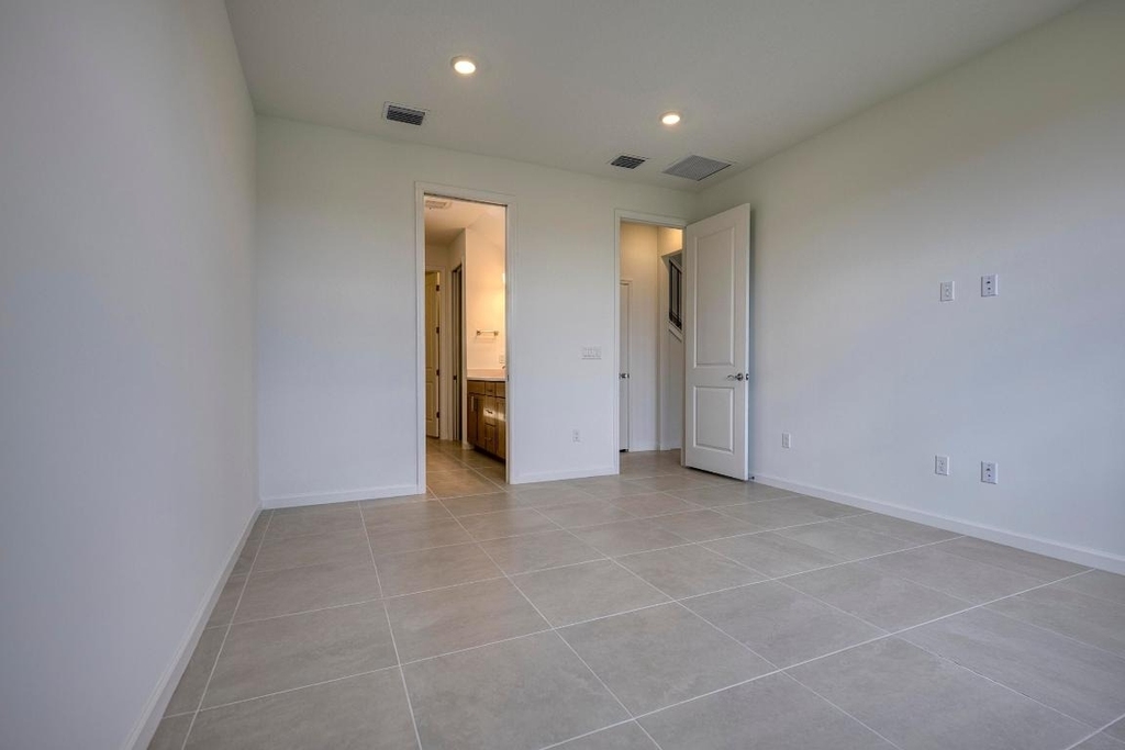 8348 Beagle Terrace - Photo 15