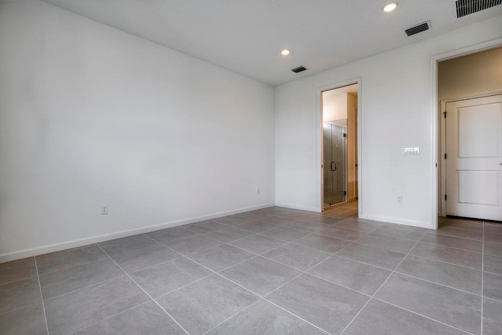 8348 Beagle Terrace - Photo 14