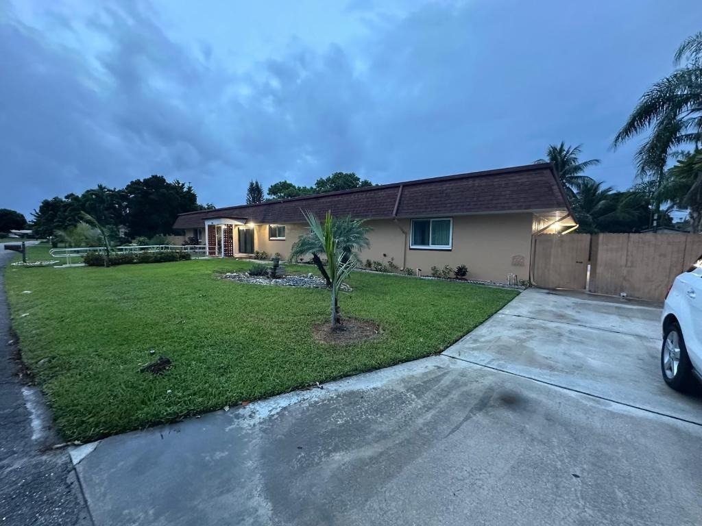 1616 Crandon Avenue - Photo 0