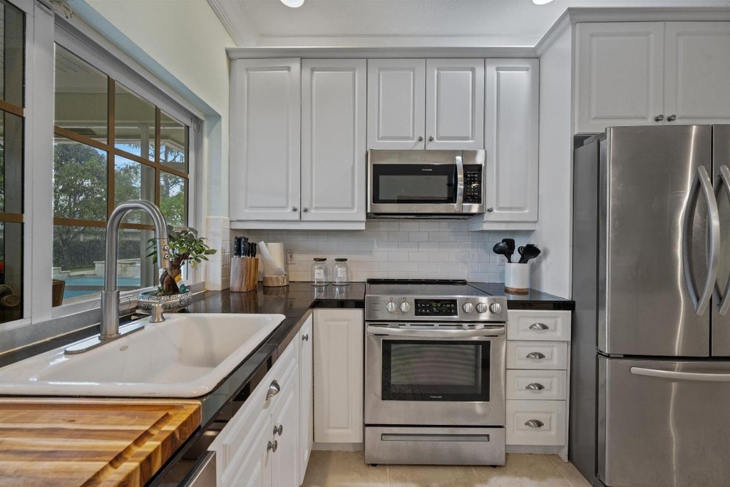 148 Scarborough Terrace - Photo 22