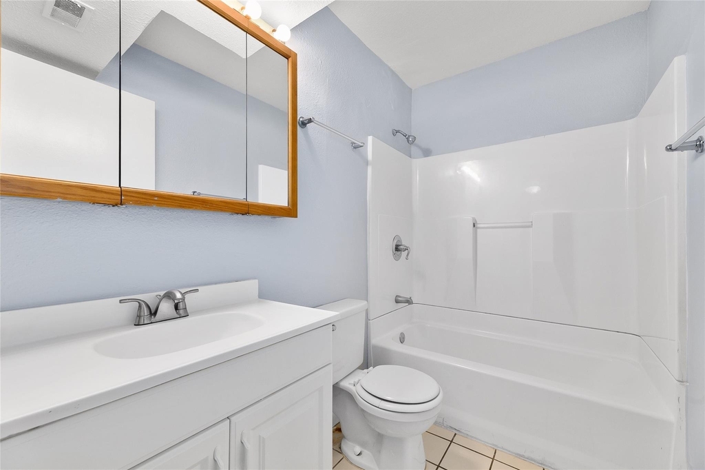 2408 Longview St - Photo 18