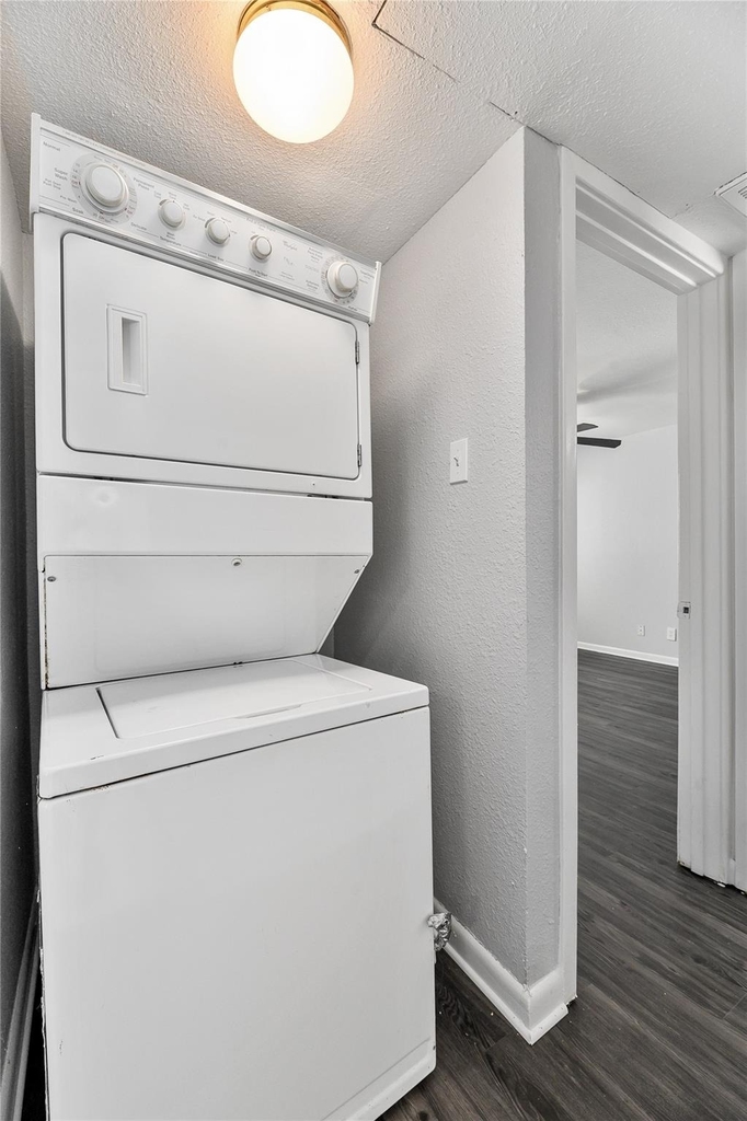 2408 Longview St - Photo 20
