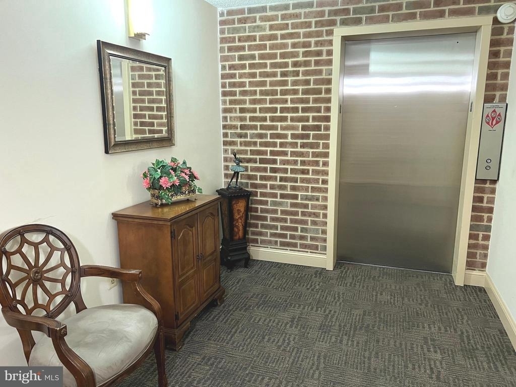 15300 Beaverbrook Court - Photo 3