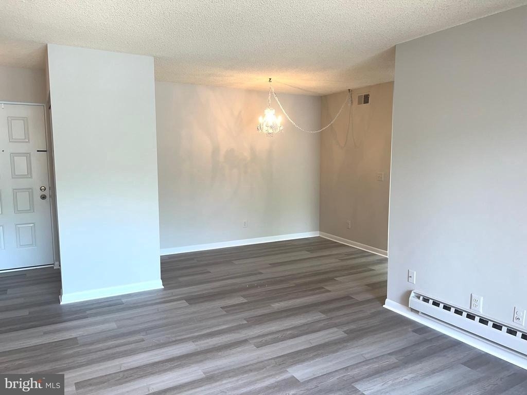 15300 Beaverbrook Court - Photo 6