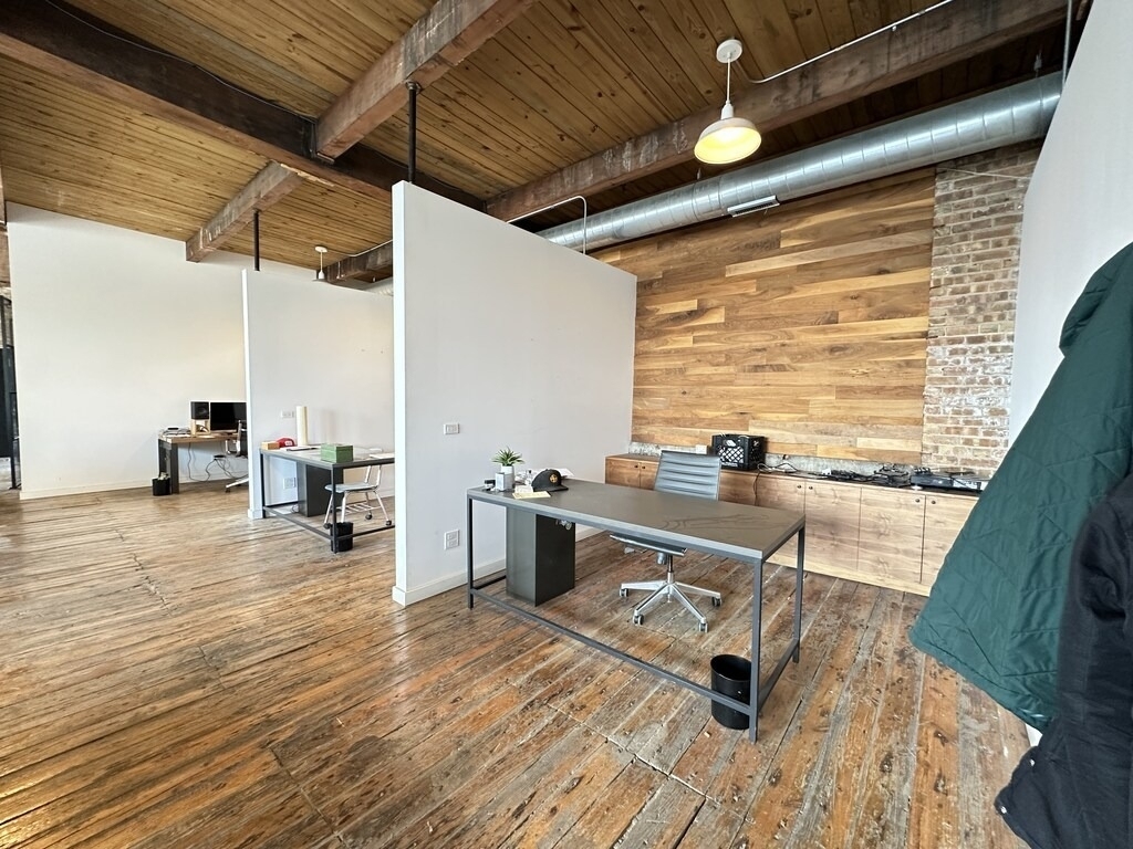 3124 W Carroll Street - Photo 16