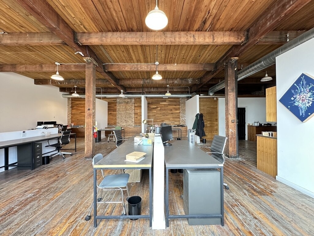 3124 W Carroll Street - Photo 11