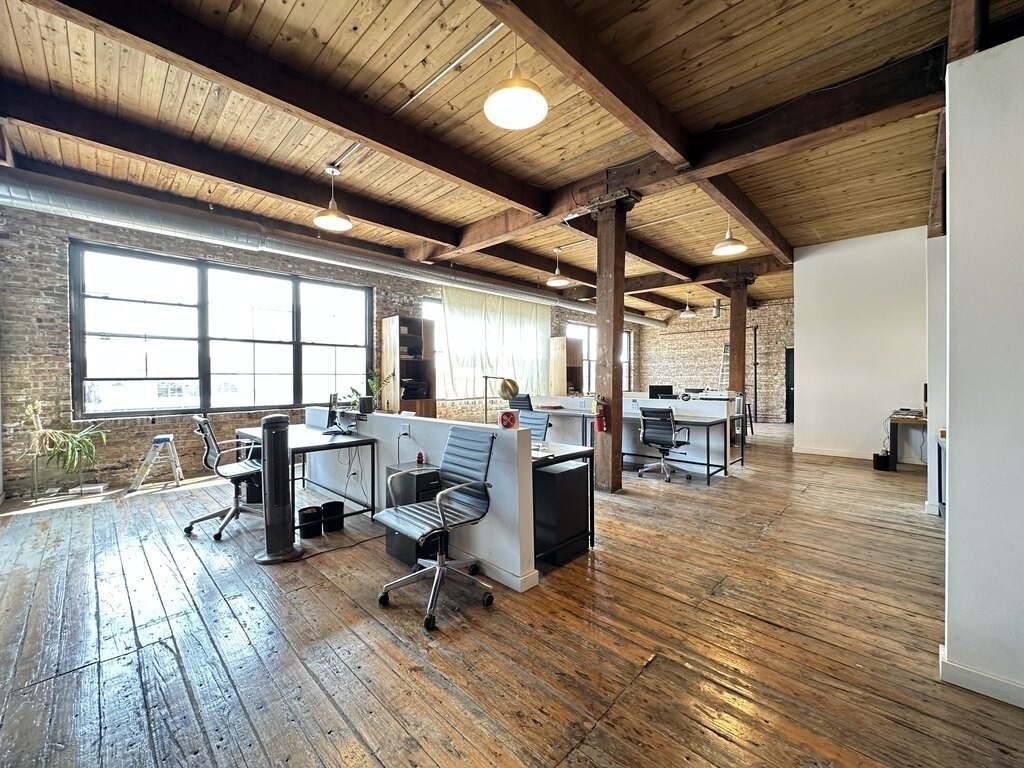 3124 W Carroll Street - Photo 10