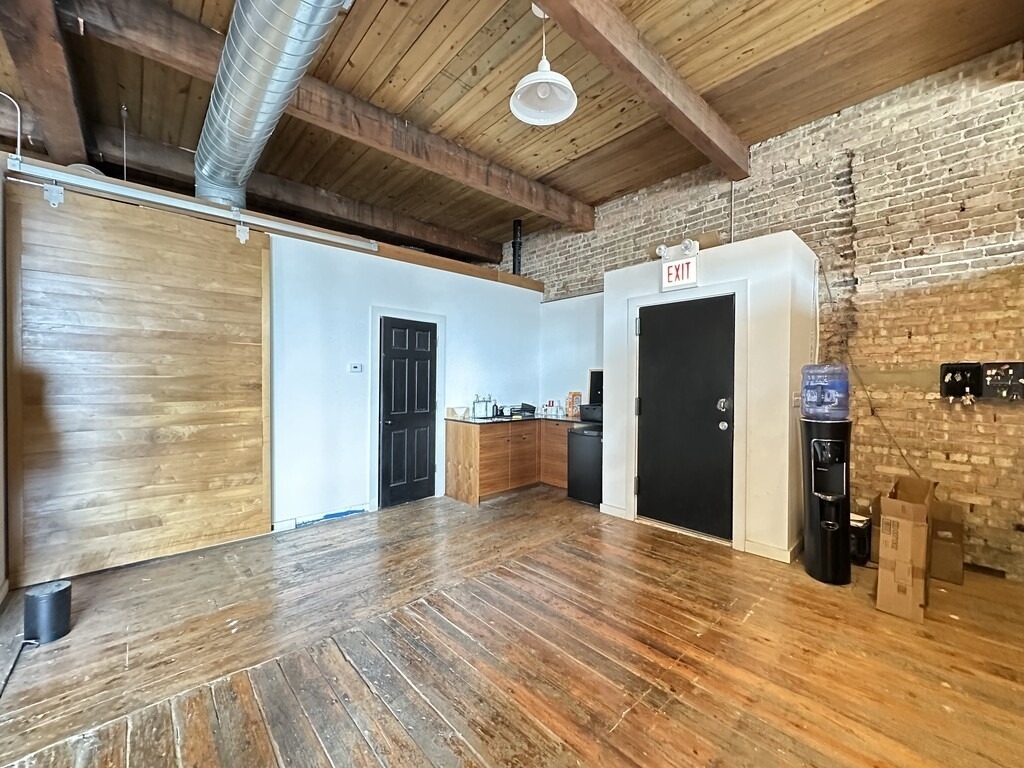 3124 W Carroll Street - Photo 3