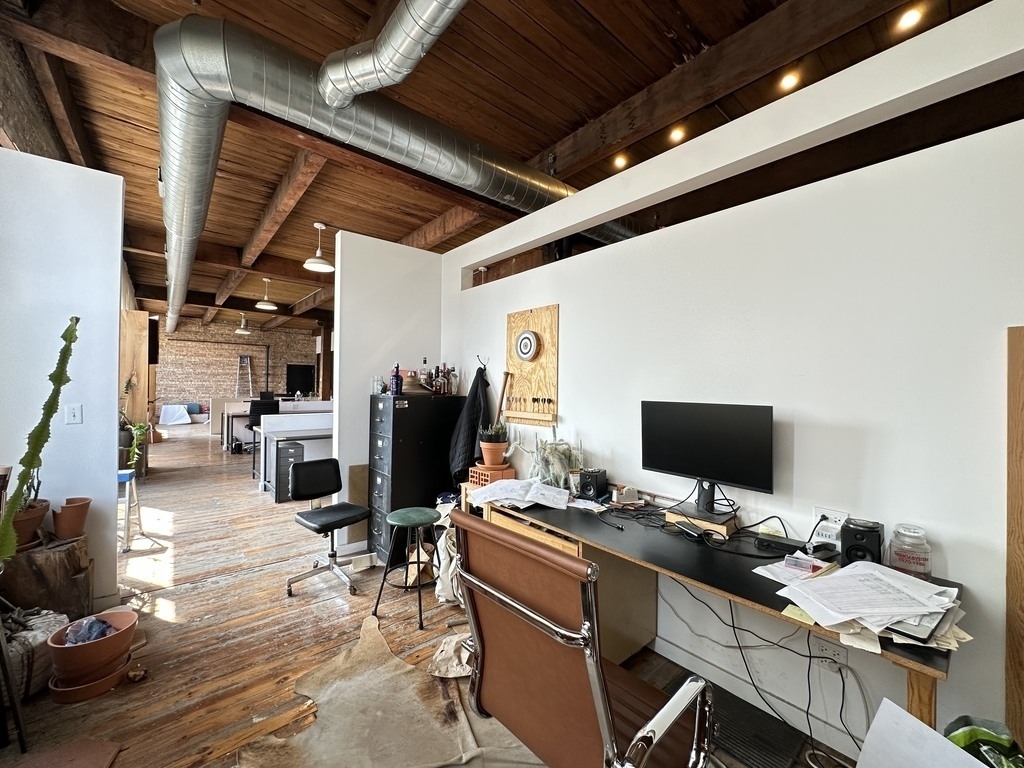 3124 W Carroll Street - Photo 5