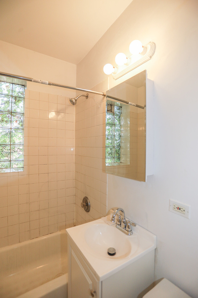 1624 W Morse Avenue - Photo 5