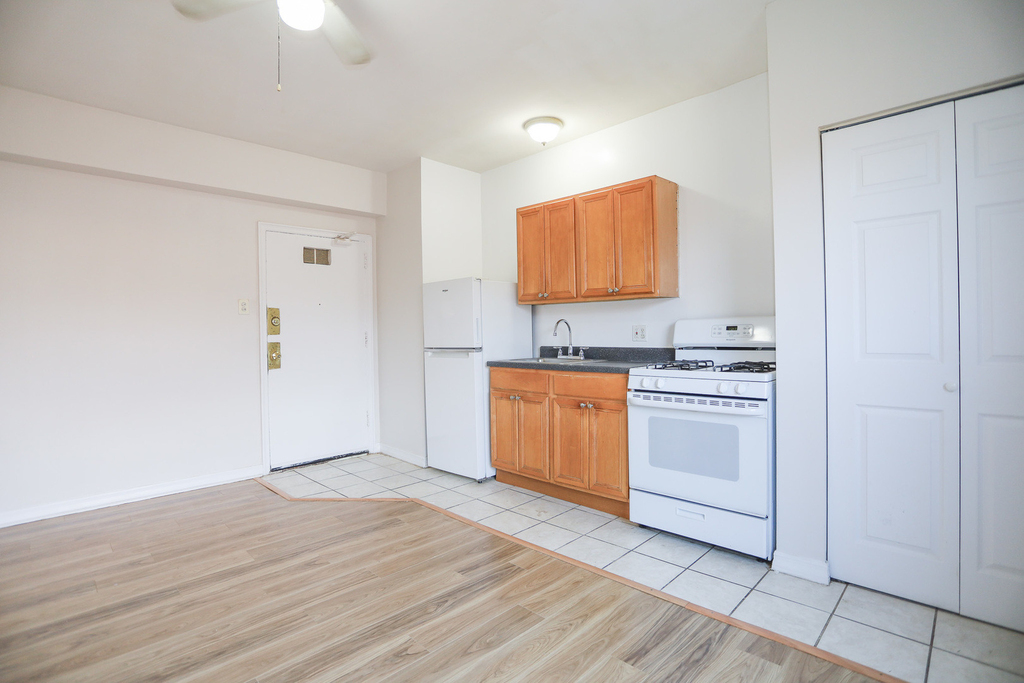 1624 W Morse Avenue - Photo 4