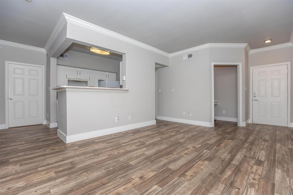 19100 N Glenwest Drive - Photo 10