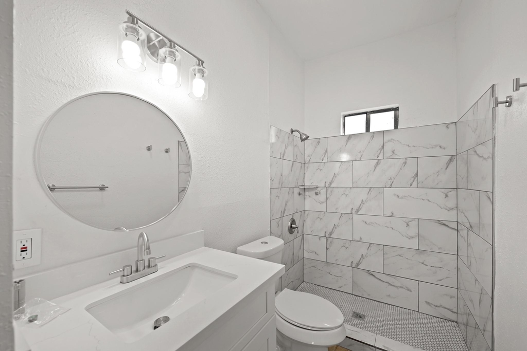 701 28th Street - Photo 5