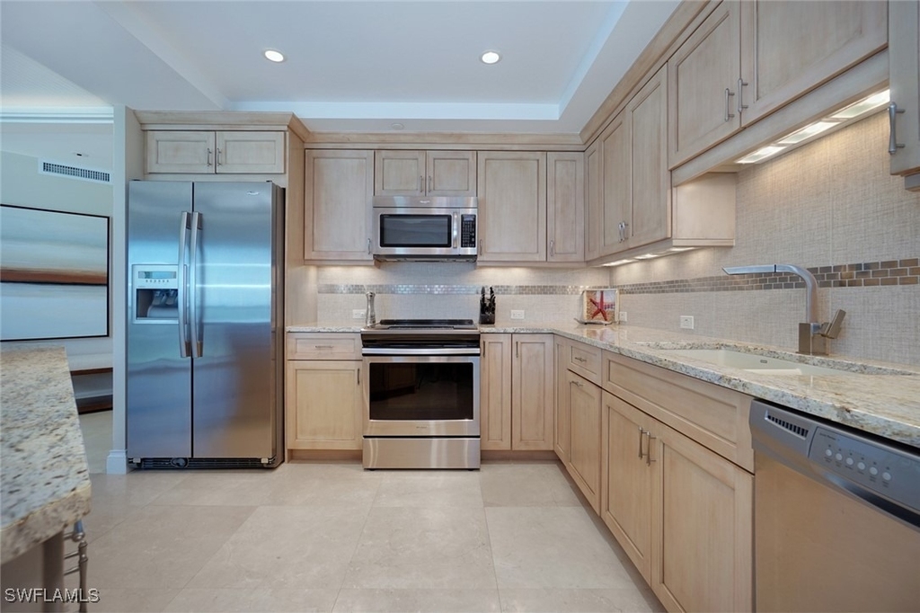9577 Gulf Shore Drive W - Photo 12