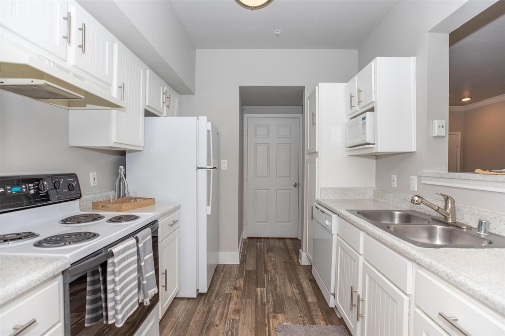 19100 N Glenwest Drive - Photo 12