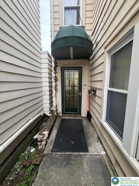 243 E Broad Street - Photo 1