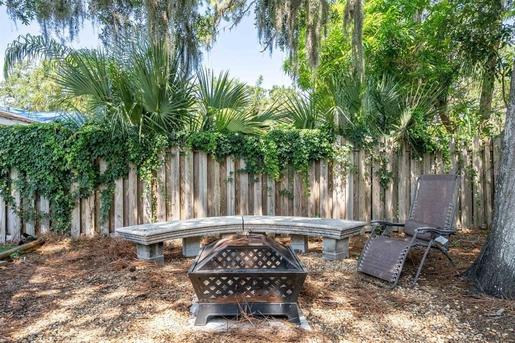 1317 Cocoanut Street - Photo 12