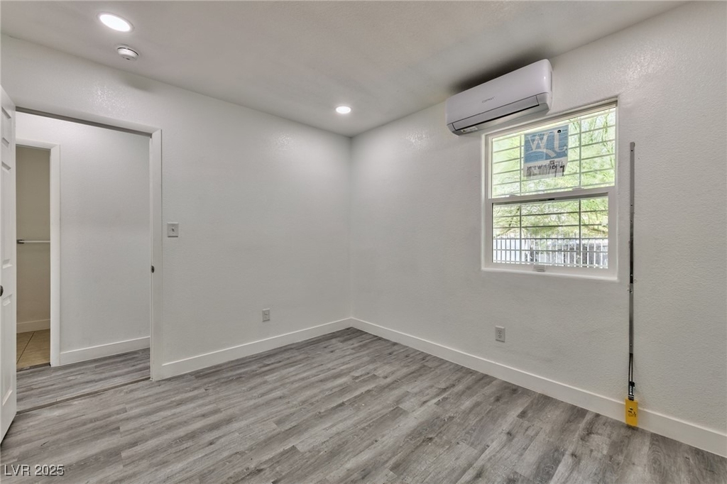 339 N 10th Street - Photo 9