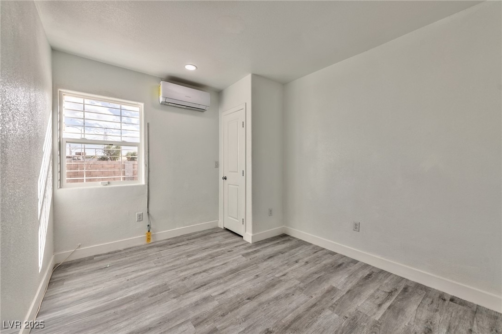 339 N 10th Street - Photo 5