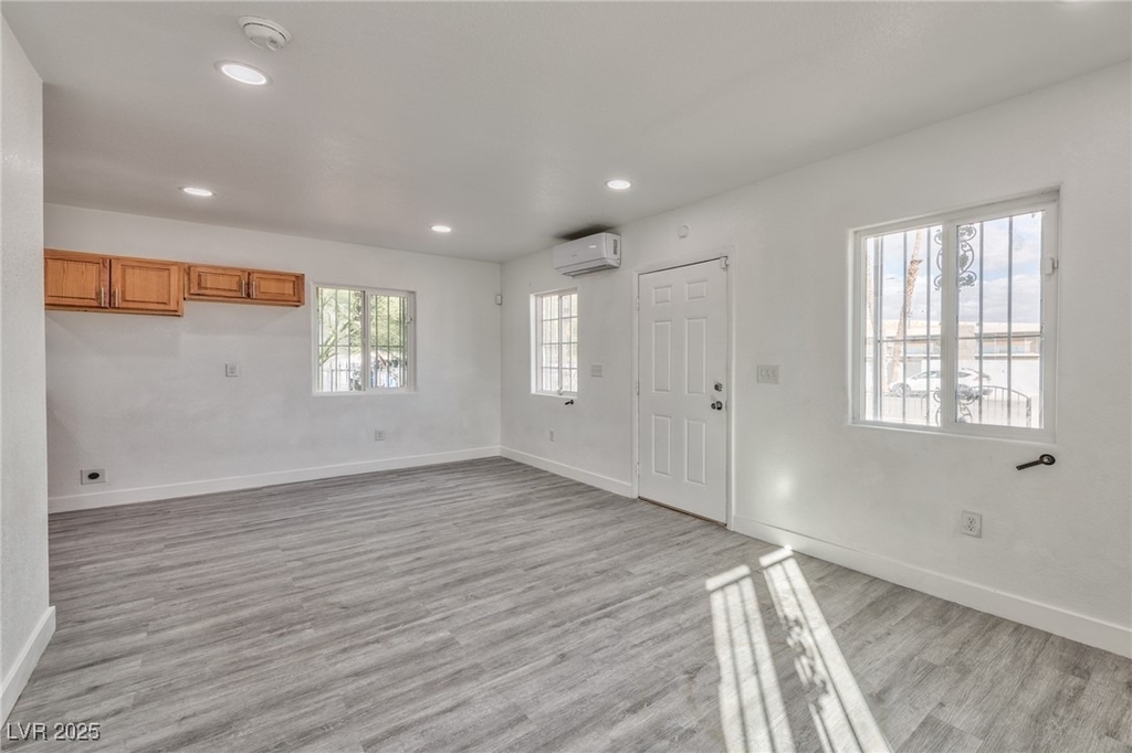 339 N 10th Street - Photo 10