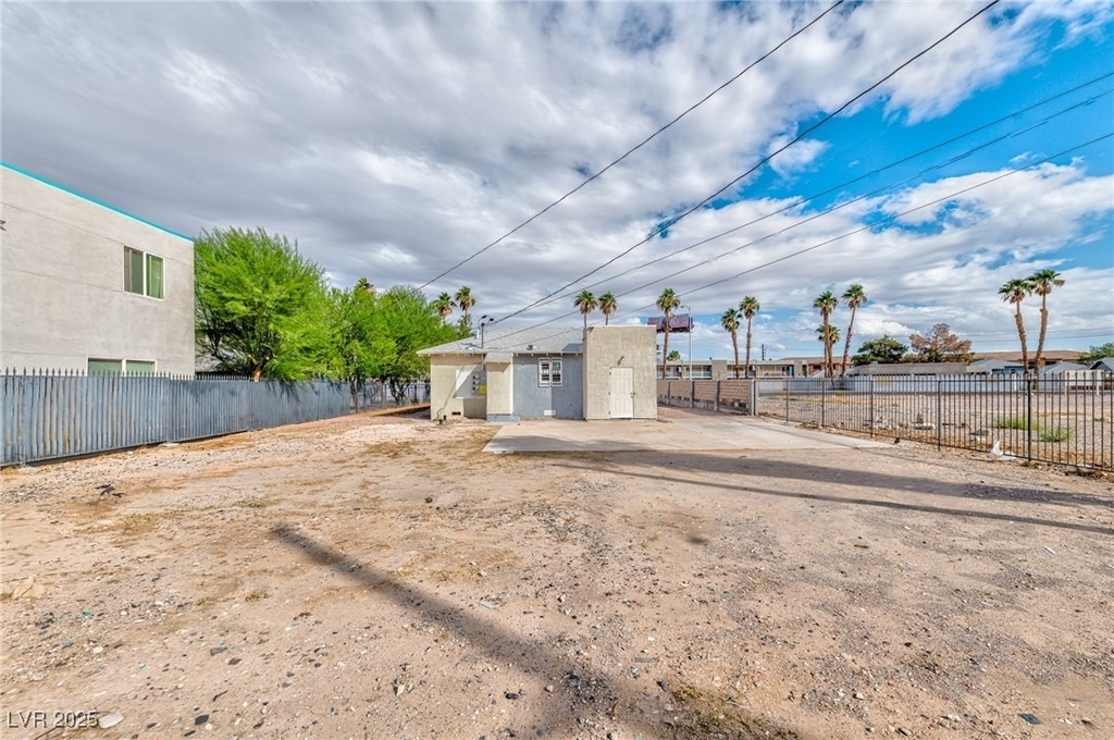 339 N 10th Street - Photo 12