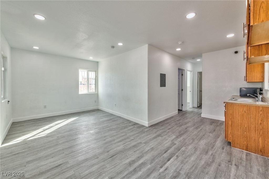 339 N 10th Street - Photo 9