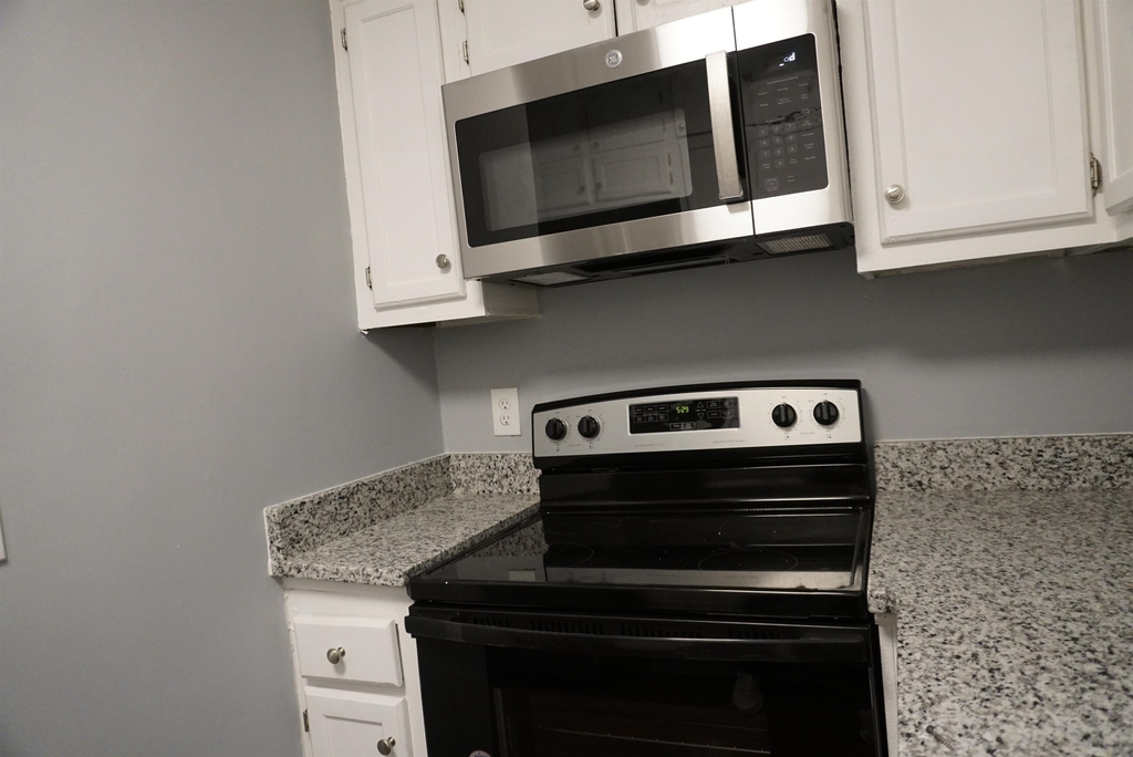 5489 S Park Place - Photo 11