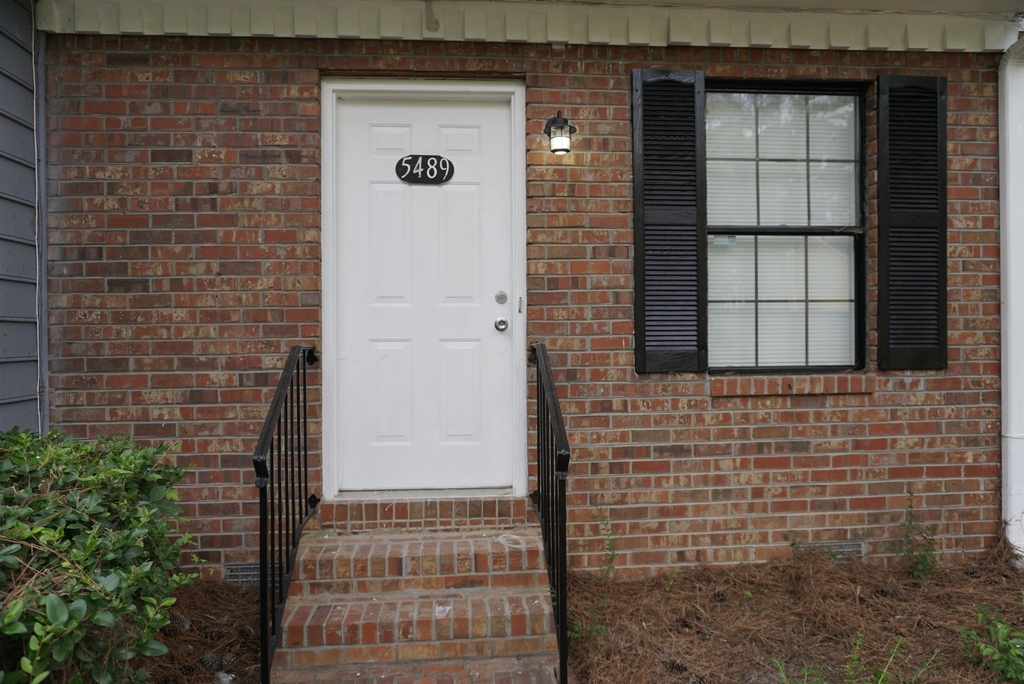 5489 S Park Place - Photo 1