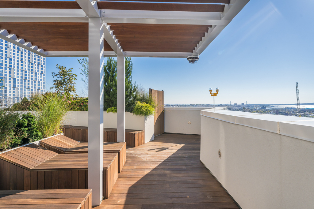 150 Lawrence Street - Photo 10
