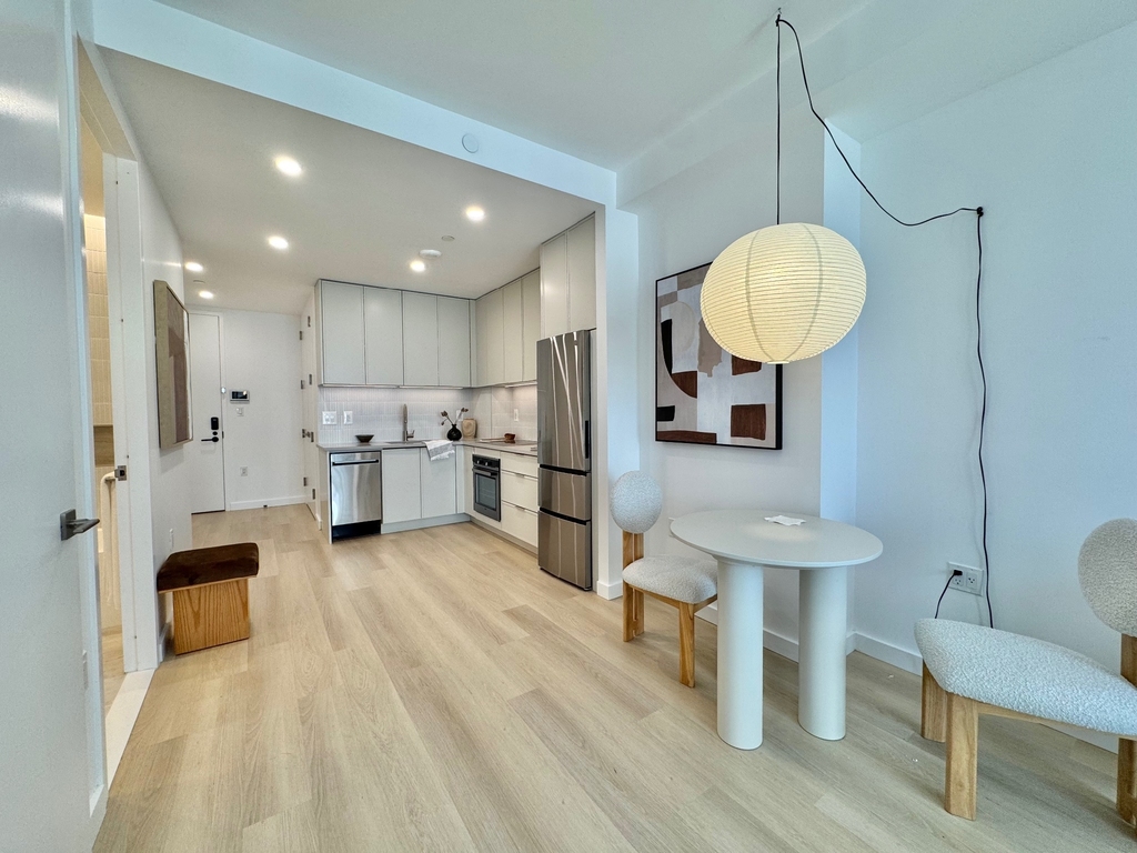 150 Lawrence Street - Photo 3