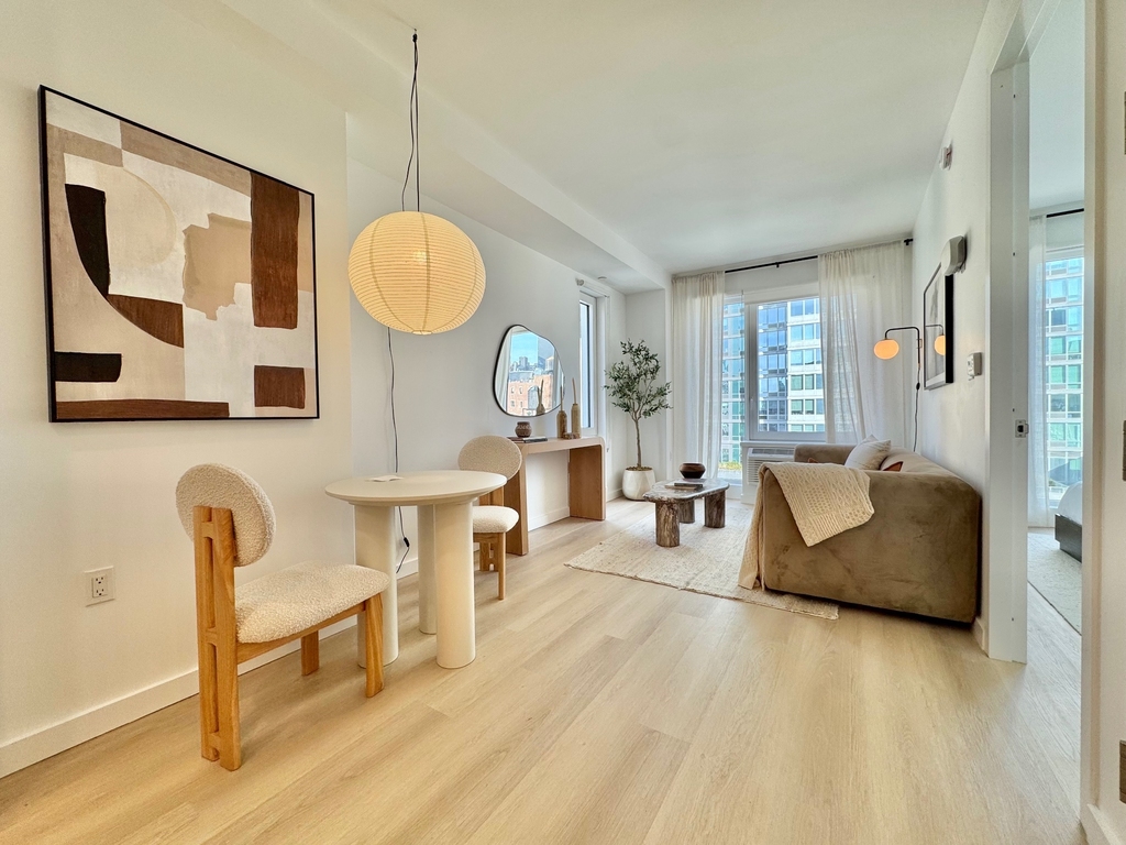 150 Lawrence Street - Photo 4