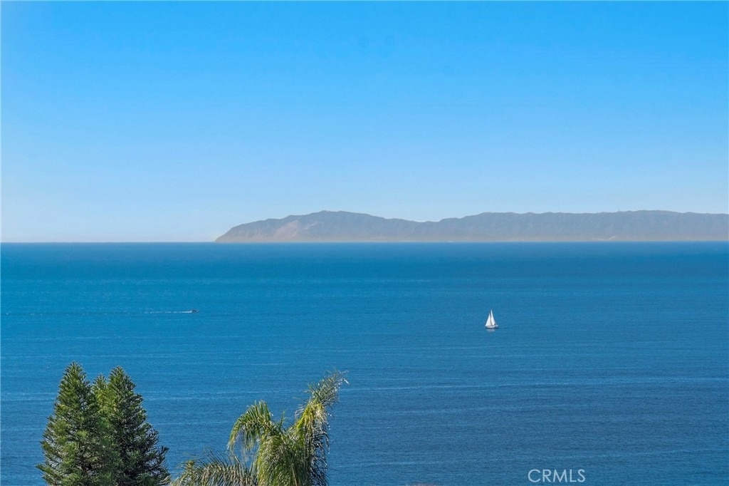 875 Coast View Drive - Photo 6