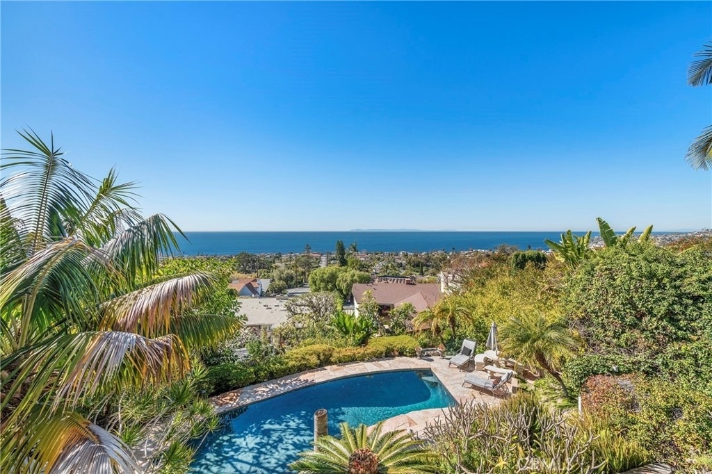 875 Coast View Drive - Photo 0