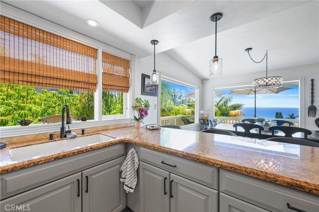 875 Coast View Drive - Photo 11