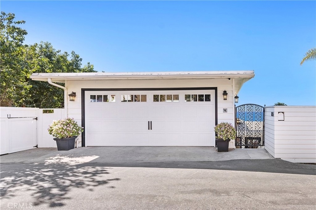 875 Coast View Drive - Photo 42