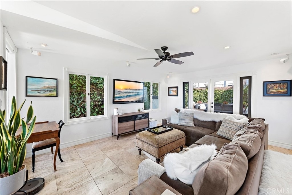 875 Coast View Drive - Photo 21