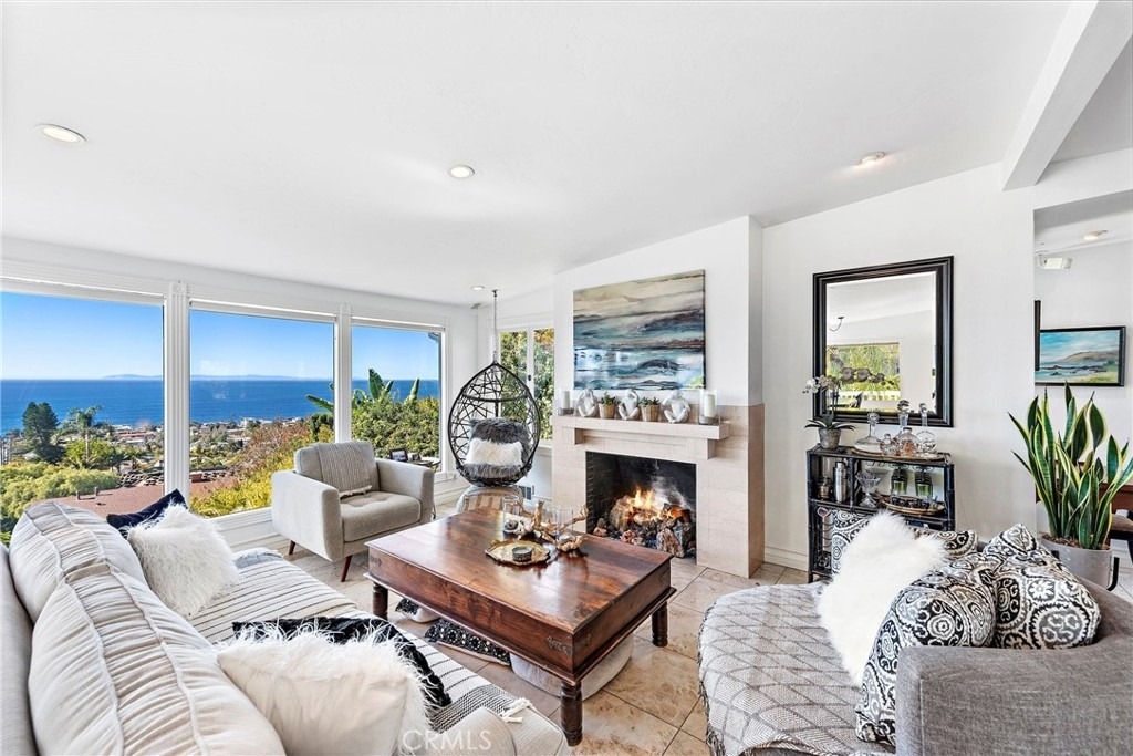 875 Coast View Drive - Photo 2