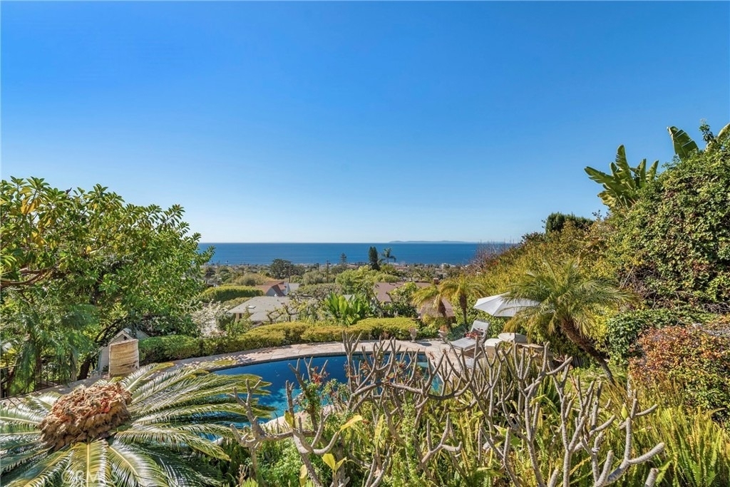 875 Coast View Drive - Photo 30