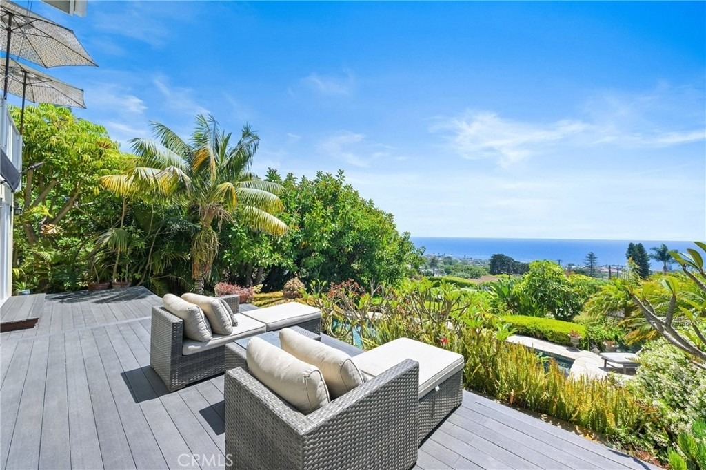 875 Coast View Drive - Photo 17