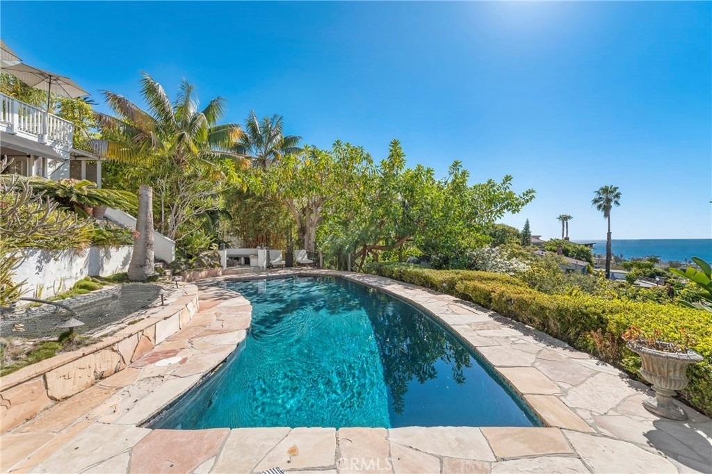 875 Coast View Drive - Photo 33