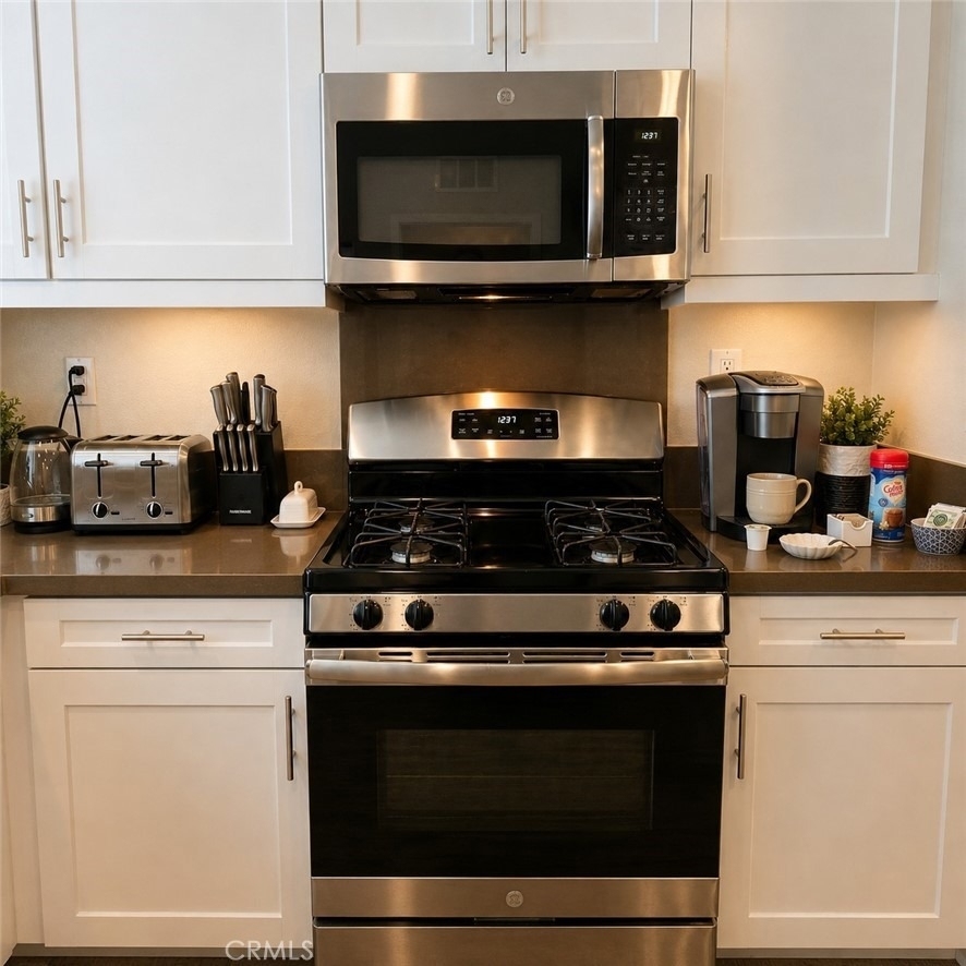 1017 Savi Drive - Photo 4
