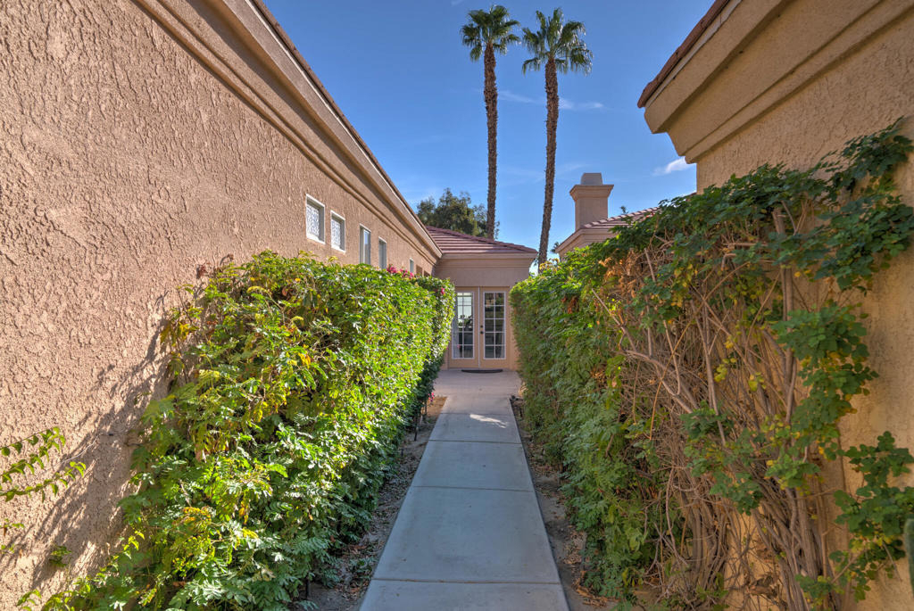 29576 Sandy Court - Photo 2