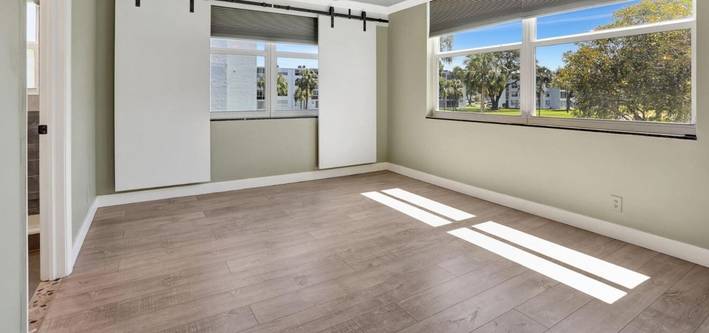 7800 Nw 18th Street - Photo 9
