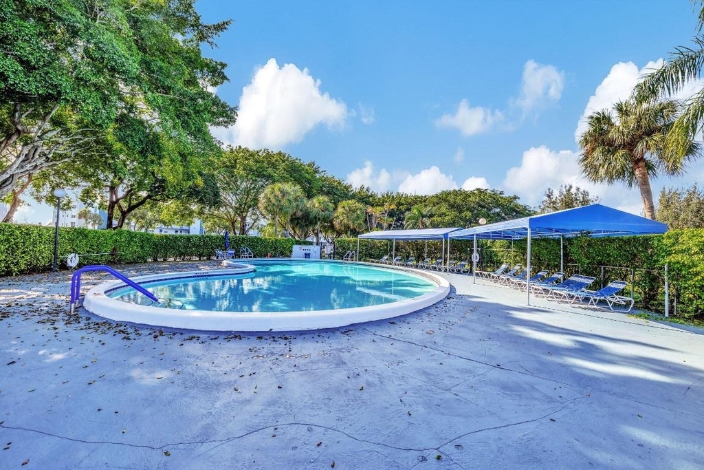 7800 Nw 18th Street - Photo 28