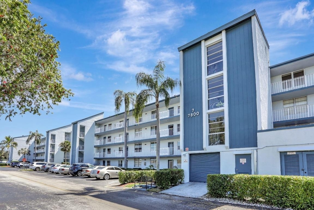 7800 Nw 18th Street - Photo 19